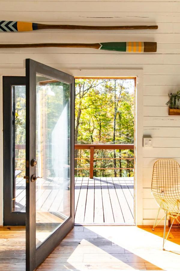 Hot Tub Charming & Chic Mountain Gem On Sleepy Creek Βίλα Berkeley Springs Εξωτερικό φωτογραφία