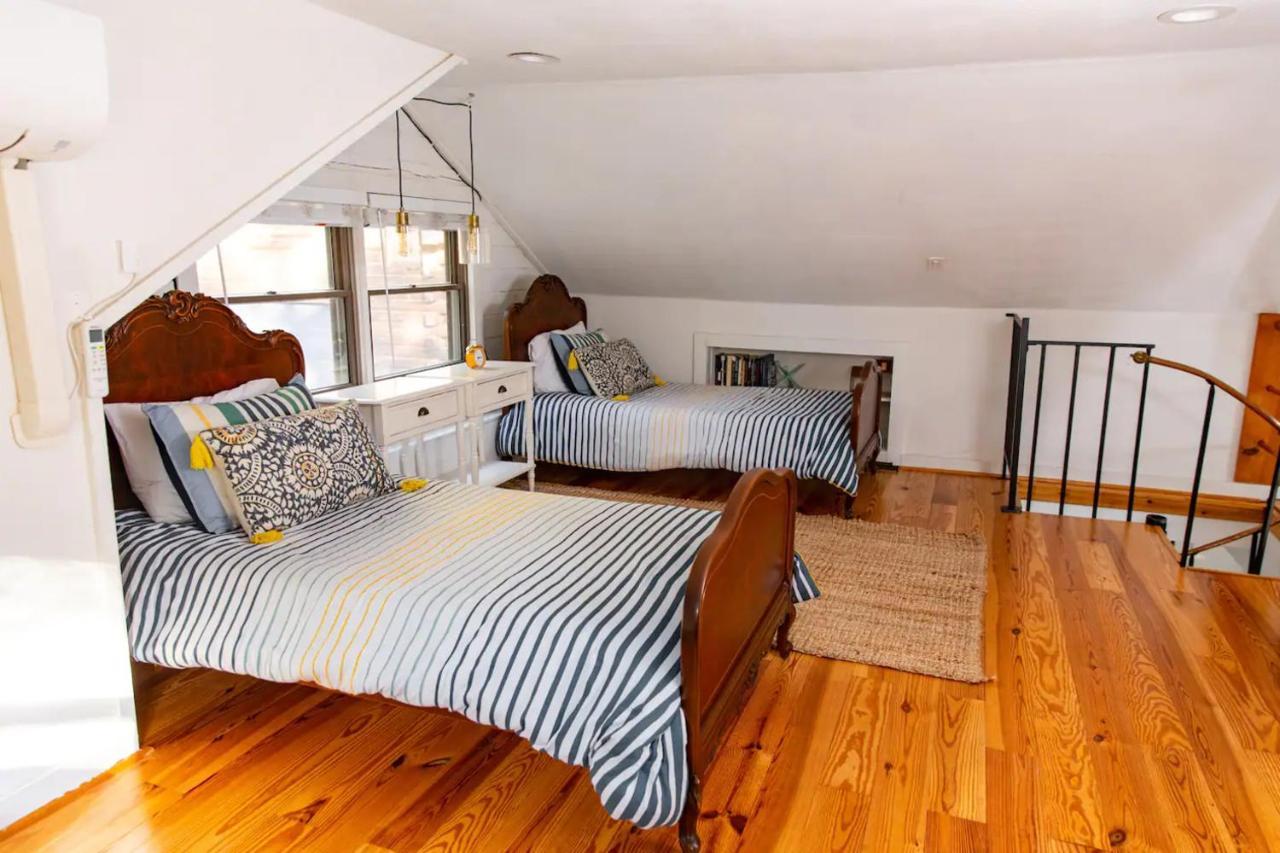 Hot Tub Charming & Chic Mountain Gem On Sleepy Creek Βίλα Berkeley Springs Εξωτερικό φωτογραφία