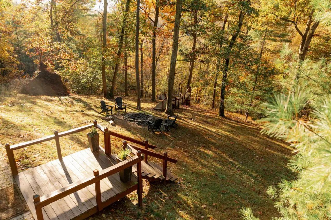 Hot Tub Charming & Chic Mountain Gem On Sleepy Creek Βίλα Berkeley Springs Εξωτερικό φωτογραφία