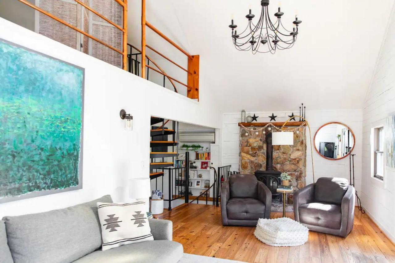 Hot Tub Charming & Chic Mountain Gem On Sleepy Creek Βίλα Berkeley Springs Εξωτερικό φωτογραφία