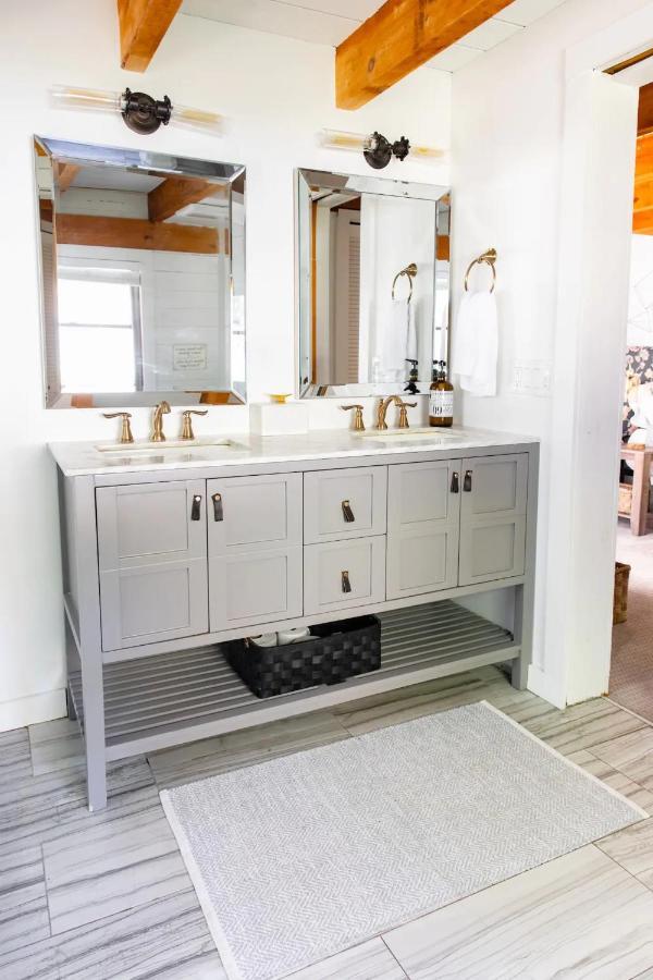 Hot Tub Charming & Chic Mountain Gem On Sleepy Creek Βίλα Berkeley Springs Εξωτερικό φωτογραφία